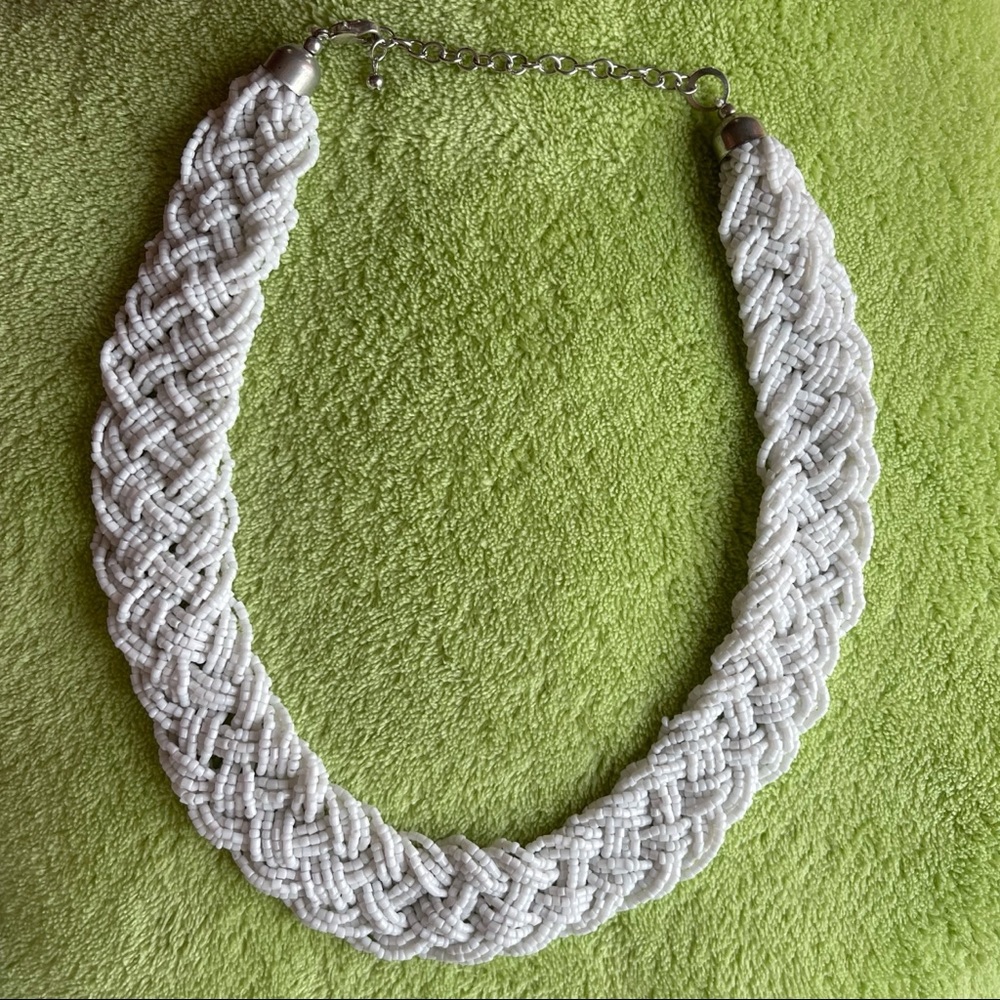 Vintage style beaded braid necklace 🌾